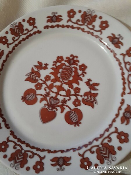 Brown floral raven house plate flawless