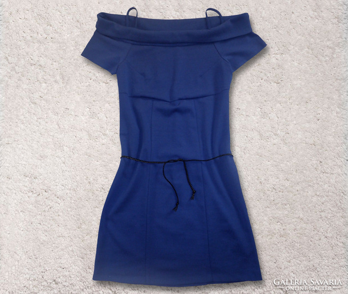 Új, címke nélküli, Rinascimento márkájú, M-es, elasztikus anyagú, királykék kék színű női olasz ruha