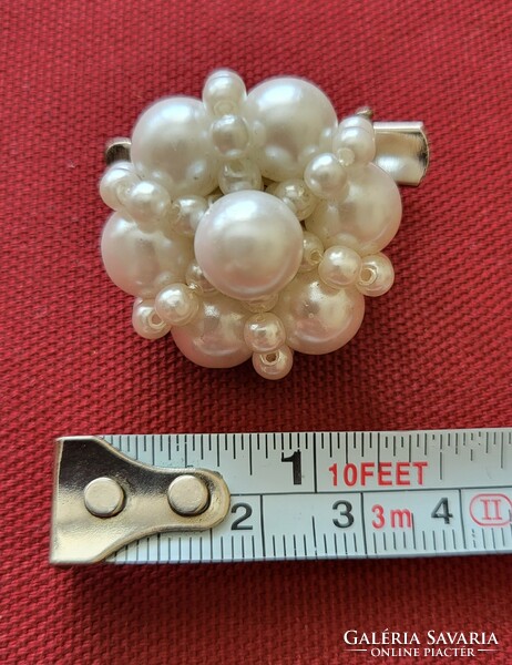 Pearl pin brooch