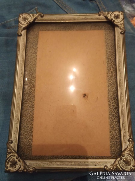 Antik fém képkeret  12,5  x 18 cm, üveges