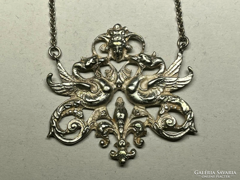Silver chain with silver pendant