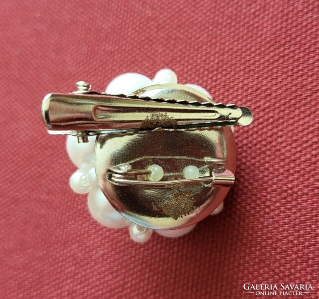 Pearl pin brooch