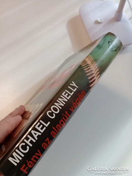 Michael connelly - light at the end of the tunnel (cases of harry bosch 9.)