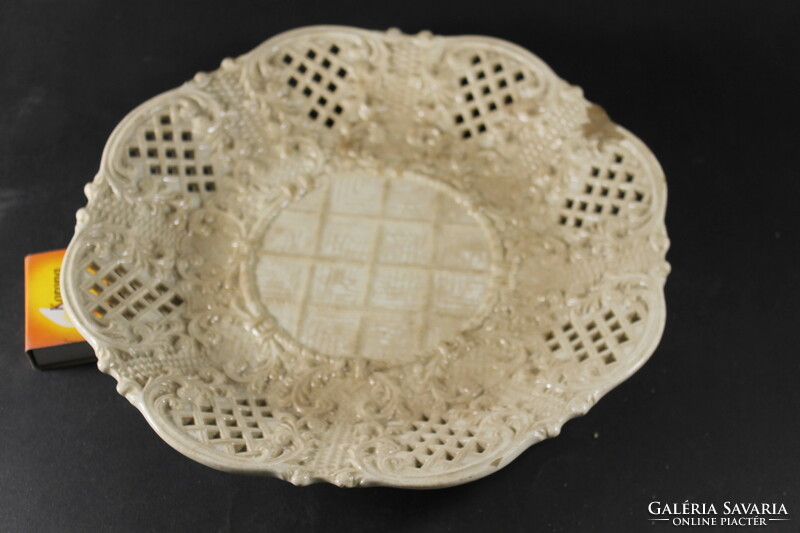Antik barokk áttört majolika tányér 723