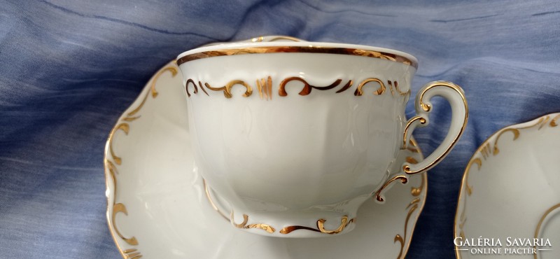 2 Ritka, különleges, elegáns, Zsolnay, teás csésze, arany stafír barokk. Vitrines.