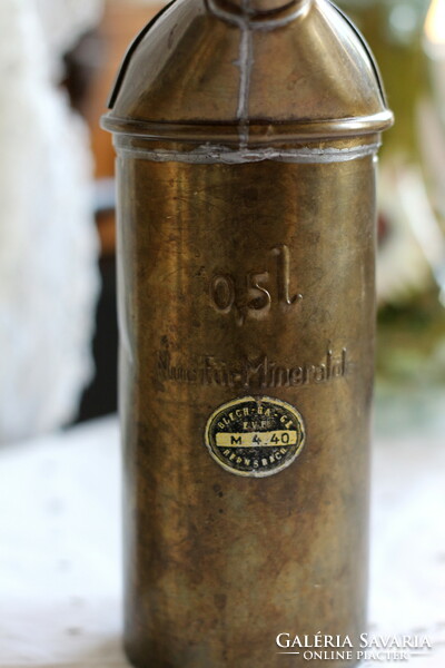 JGB (Jägerbataillon) osztrák hegyivadász olajos kanna, "Csak ásványi olajokhoz" felirattal, 0,5 l