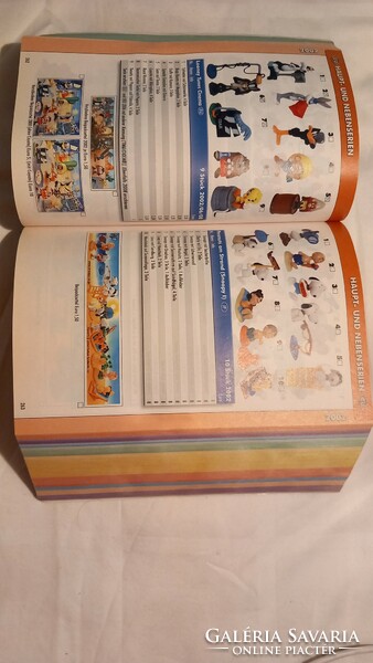 2011-es Kinder figura stb. katalógus (1610 oldal )