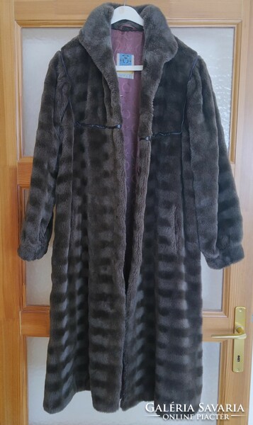Vintage kara brand women's faux fur coat
