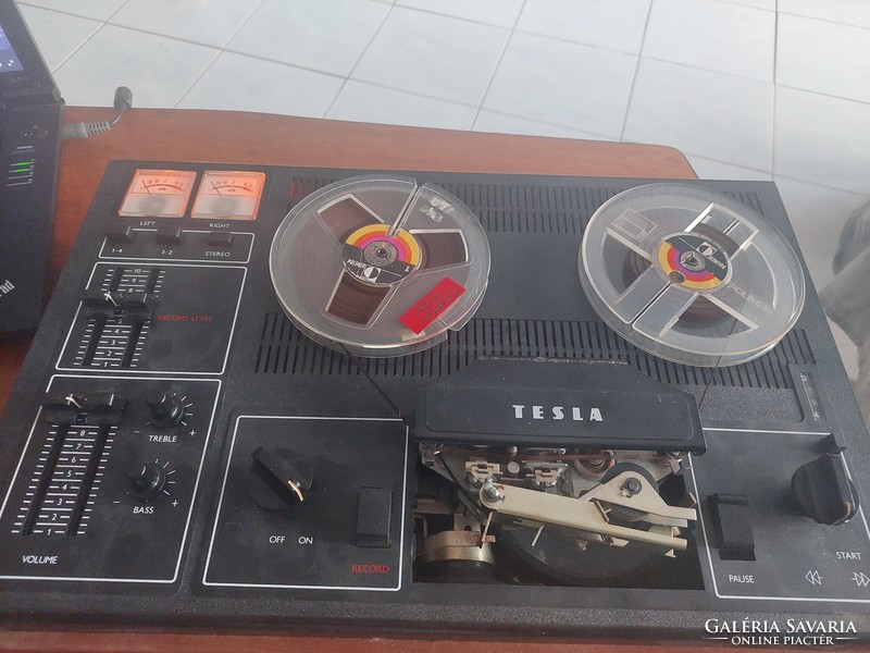 Retro tesla b 101 reel-to-reel tape recorder
