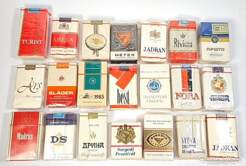 Bontatlan cigaretta retró / vintage gyűjtemény