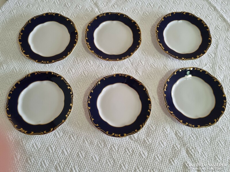 Zsolnay pompadour 6 small cake plates