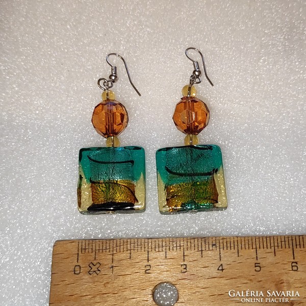 Glass earrings with cube eyes