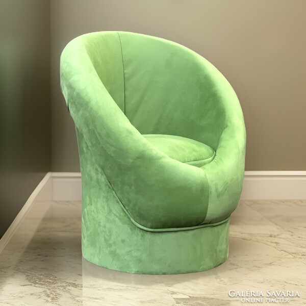 Kis zöld fotel