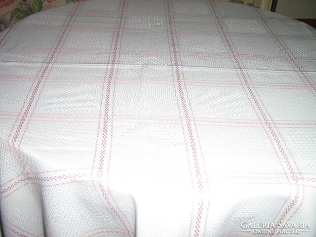 Beautiful elegant woven tablecloth new
