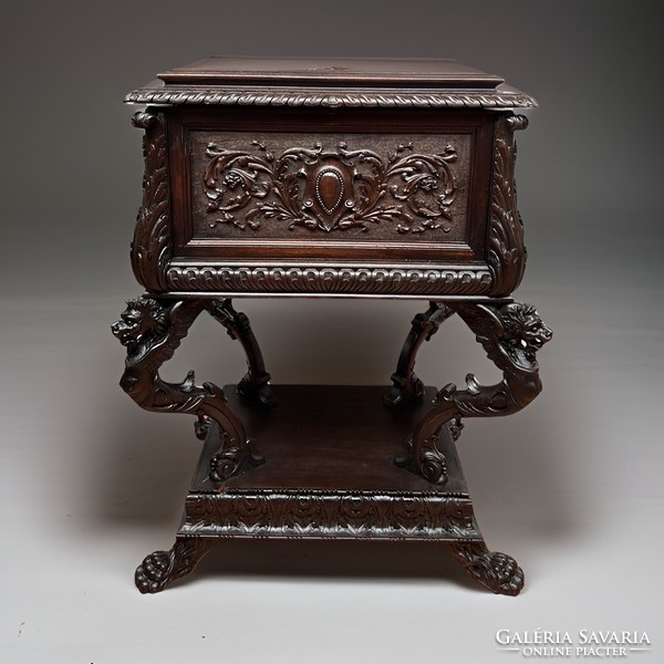Richly carved sculptural antique Renaissance tabernacle for sale / rent