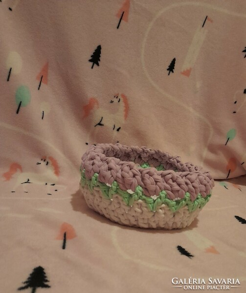 New crocheted flower storage, basket