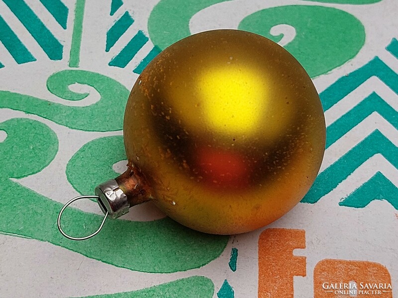 Régi üveg karácsonyfadísz arany behúzott oldalú mini gömb üvegdísz