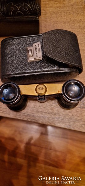 Binoculars/theatre binoculars