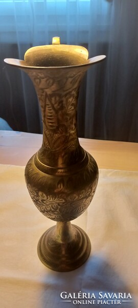 Indian copper carafe single-arm vase, spout