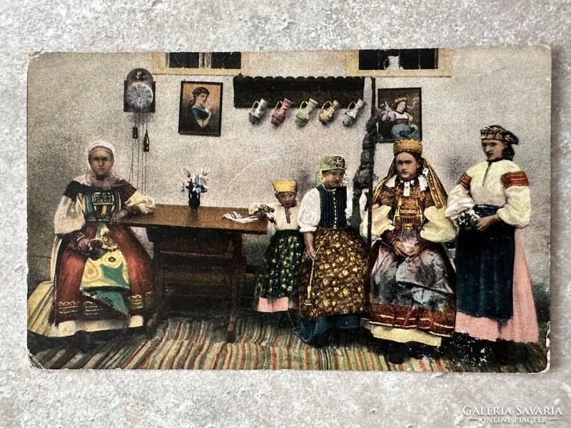 Toroczkó costume, selling railway postcards, hiring a Transylvanian court photographer