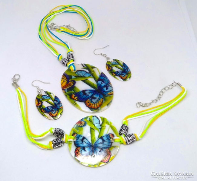 Pillangós festett kagyló szett, nyaklánc-fülbevaló-karkötő 96