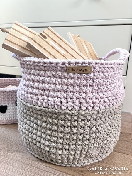 Powder-beige large crochet storage