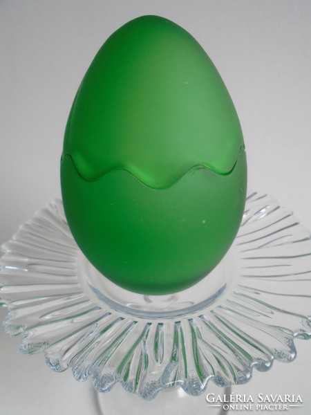 Vastag  zöld  üveg tojás.