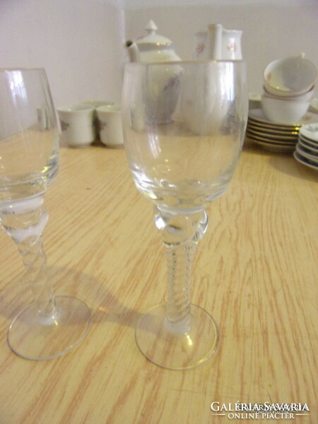 3 glasses of liqueur glass