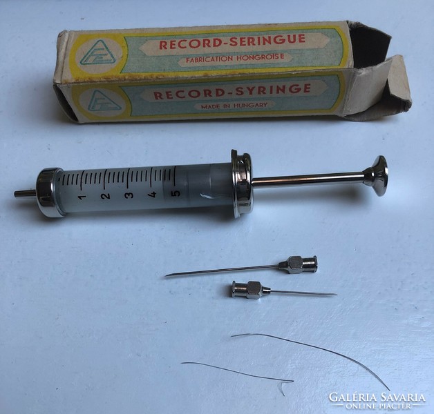 Record syringe 5ml, in a box, with 2 needles