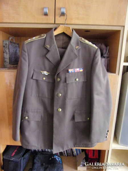 Mn armored chief officer (lieutenant colonel) jacket with trousers and temporary jacket.