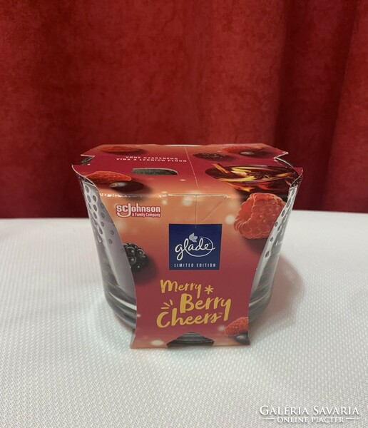 Glade scented candle