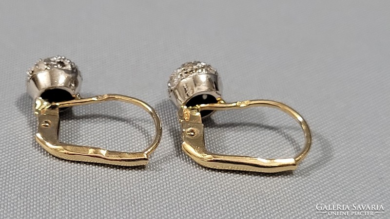 14 K gold women's earrings 3.03 g