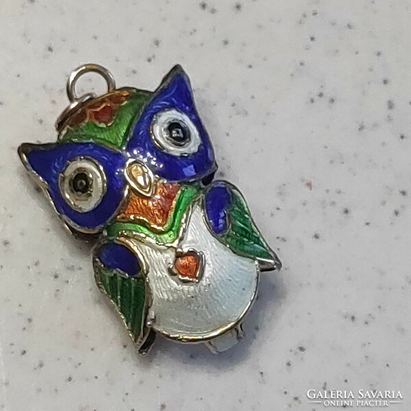 Two-sided compartment enamel pendant
