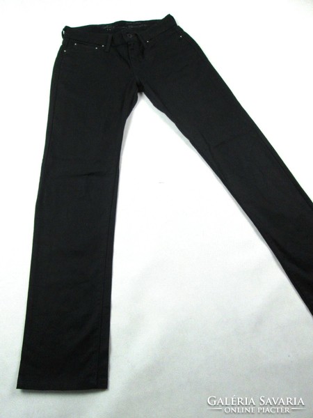 New! Original Levis demi curve straight leg (w26 / l34) women's slightly stretchy jeans