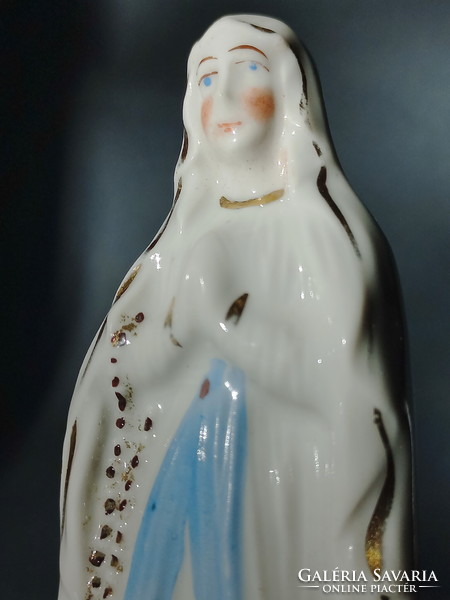Porcelán Lourdes Mária szobor