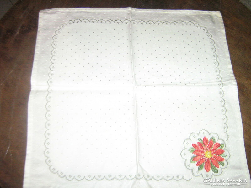 Beautiful embroidered floral damask napkin