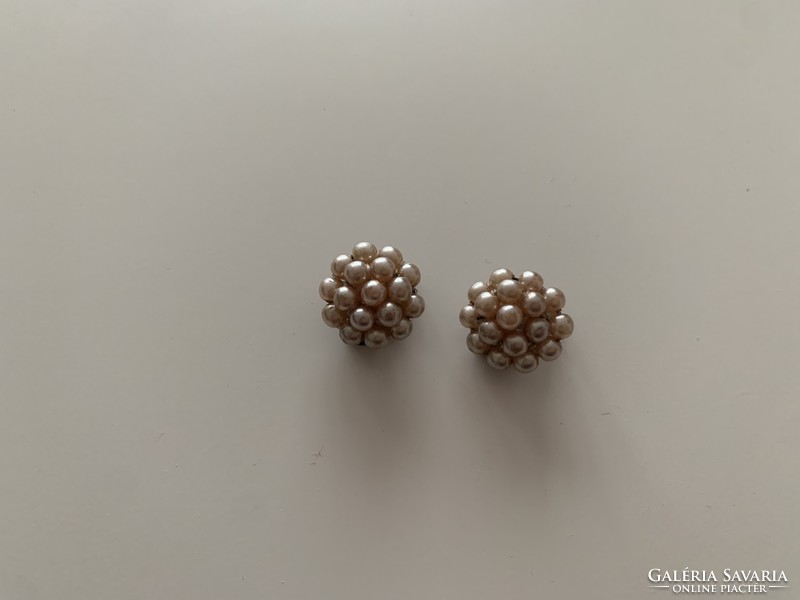Retro blackberry pearl clip earrings