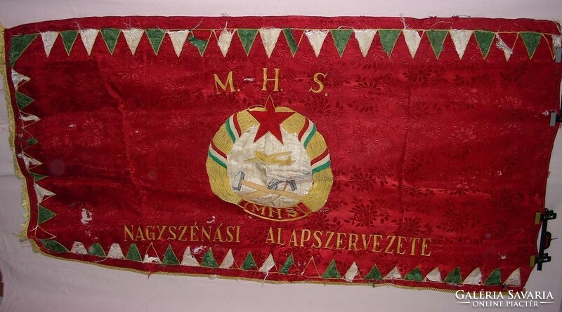 M.H.S. Nagyszénási alapszervezete zászló
