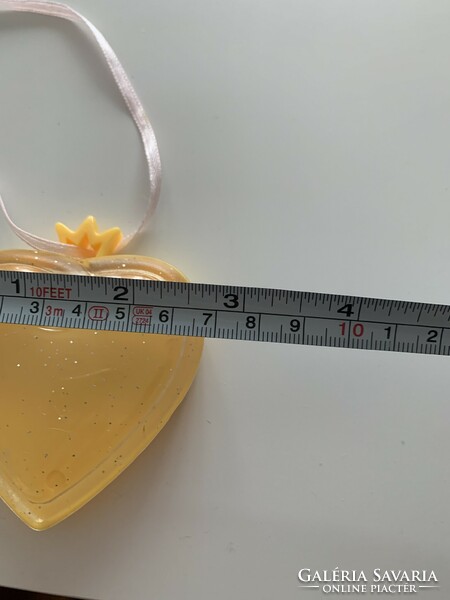 Eredeti Disney Princess hercegnők Belle szív medál nyaklánc 8 cm hercegnős szív korona kinyitható