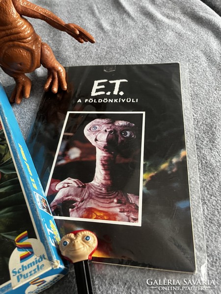 E.T. The alien package