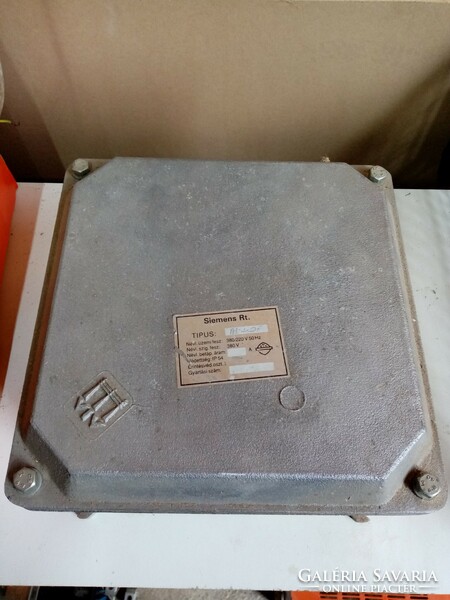 Industrial junction box (siemens)