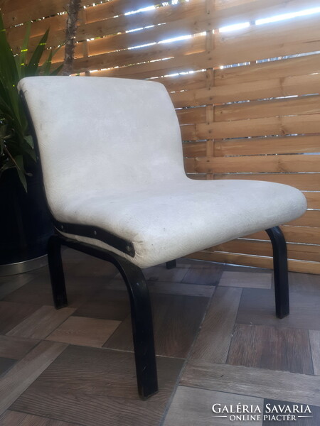 Retro leather armchair club chair with metal legs