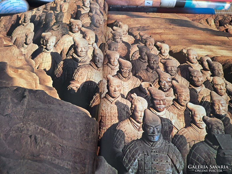 China - treasures of millennia HUF 6,500