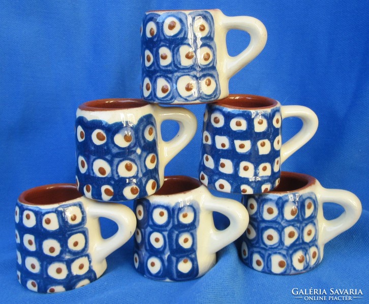 6 glazed ceramic cups