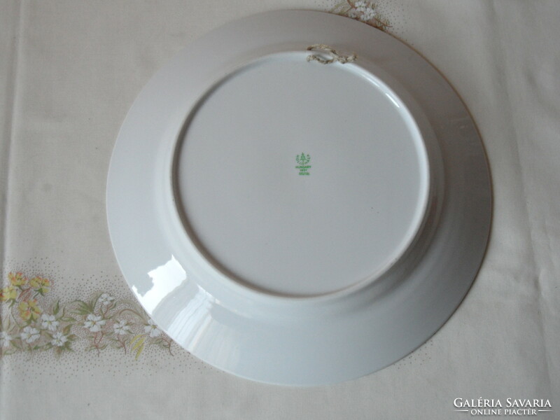 Hollóház porcelain wall plate (24 cm)