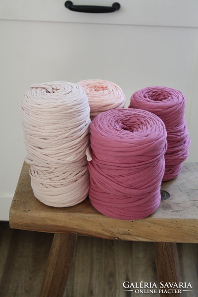 Recycled cotton T-shirt yarn - new, flawless