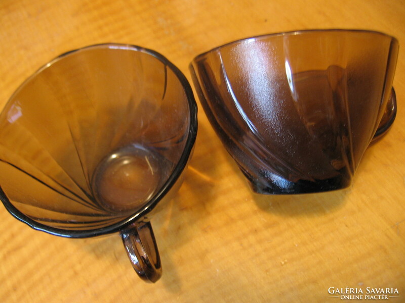Smoke-colored glass frosted, wavy-striped cups to replace vereco