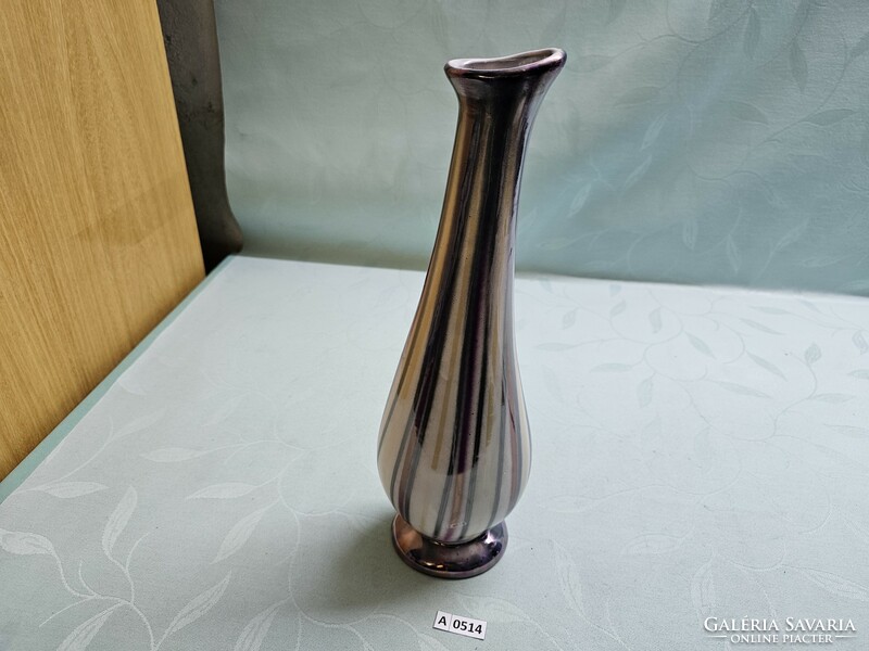 A0514 Iparművészeti váza