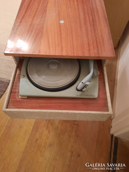 Old record player, special!