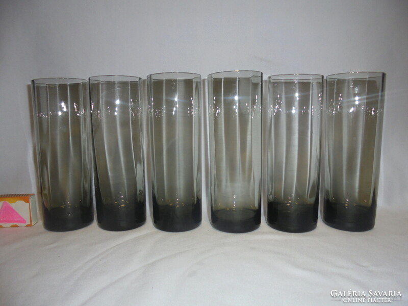 Set of smoke-colored drinking glasses - 6 pieces
